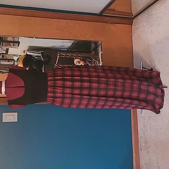 Maxi dress with flutter sleeve wrap (DWC) - Picture 2 of 11